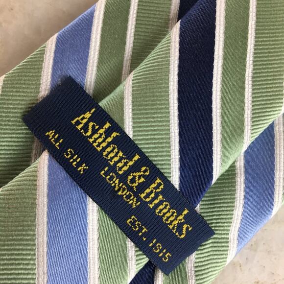 ASHFORD & BROOKS, LONDON, REGIMENT STRIPE SILK TIE - Picture 7 of 14